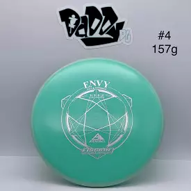 Axiom Fission Envy Putt and Approach Disc