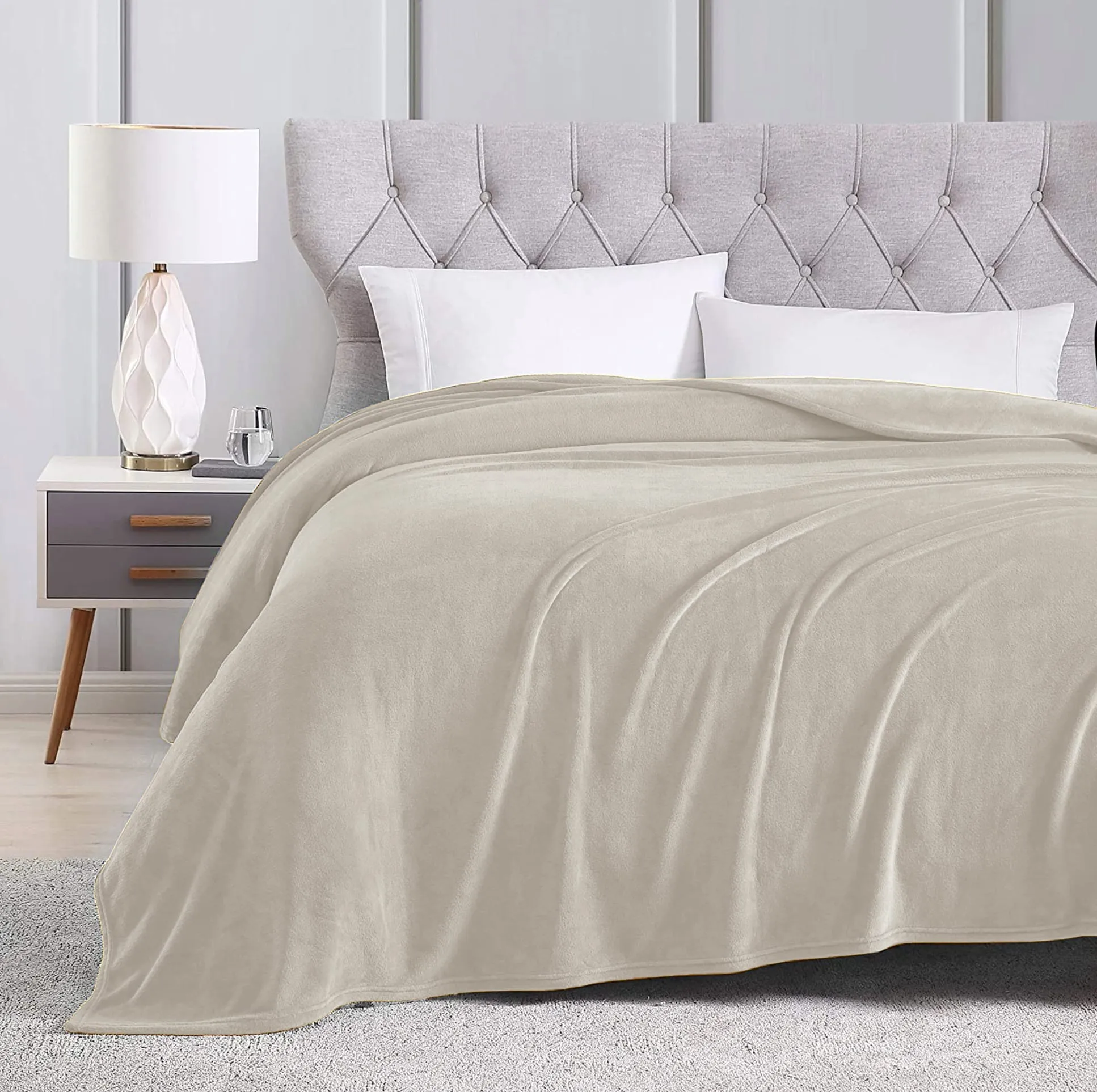 Clément - Gear Soft Flannel Blankets - DQ Taupe  - Clement