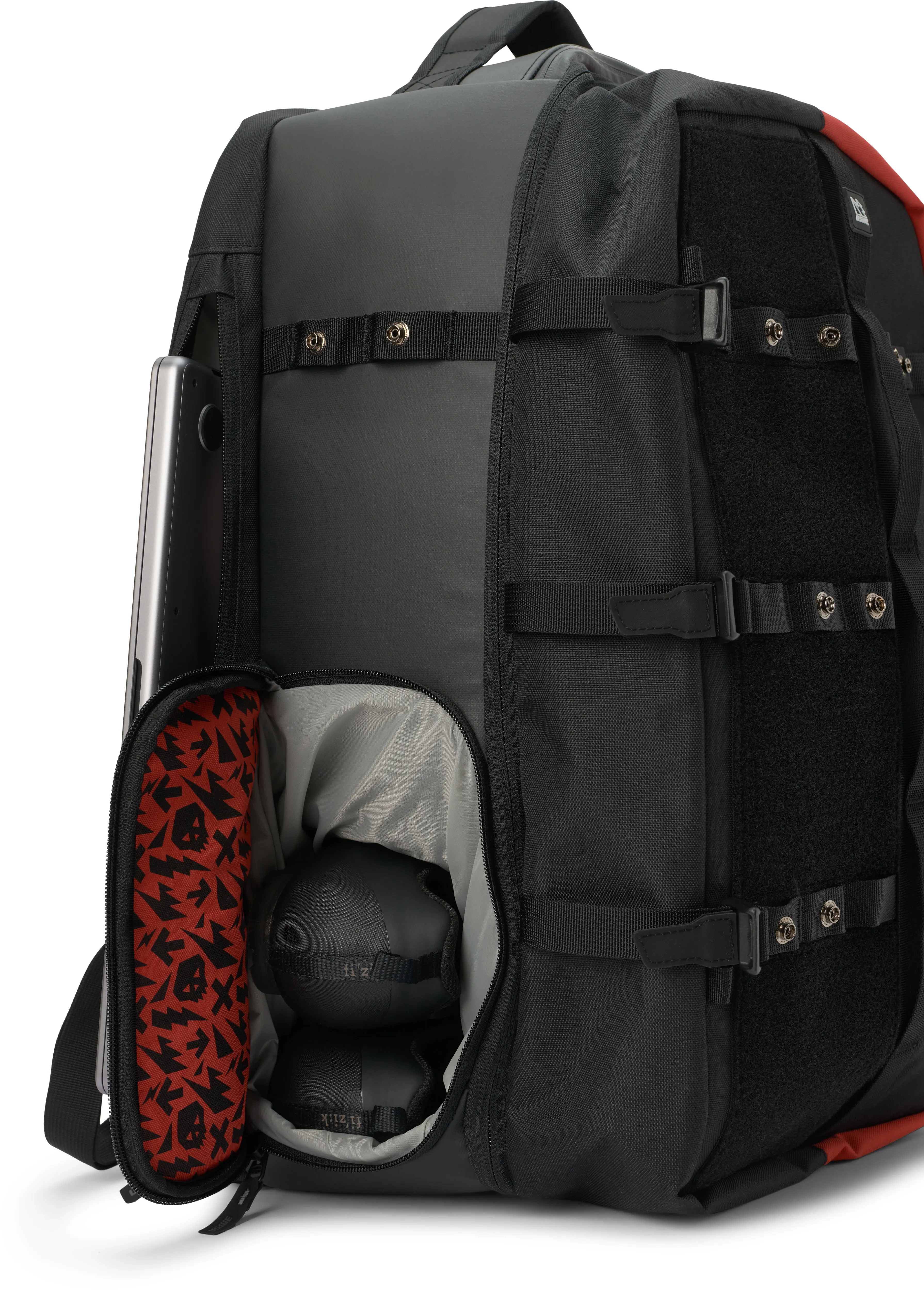 USWE Buddy 40 L Athlete Gear Pack Black/Uswe Red | Buy USWE Buddy 40 L Athlete Gear Pack Black/Uswe Red here | Outnorth